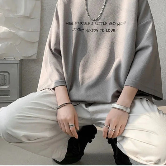 Sori Elongated Script T-Shirt