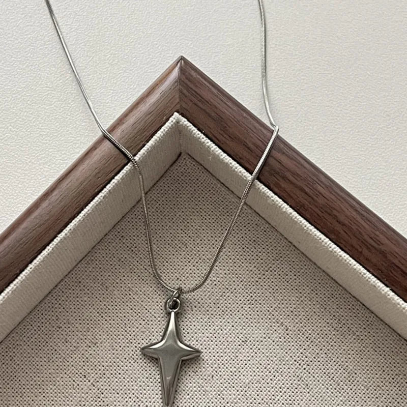 SoriX Dainty Star Pendant Necklace